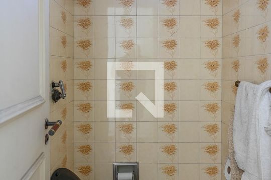 Banheiro 1 de casa à venda com 4 quartos, 167m² em Vila Vera, São Paulo