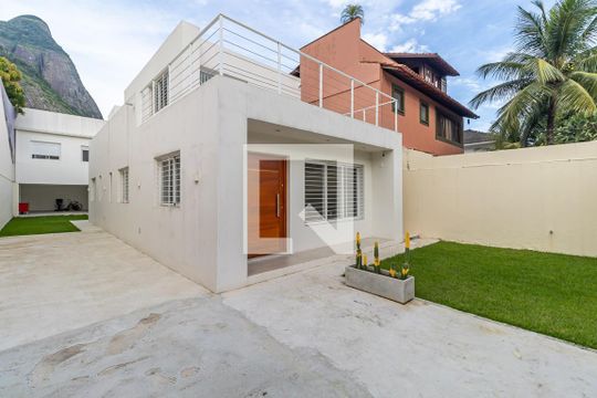 Área Externa de casa de condomínio à venda com 4 quartos, 290m² em Barra da Tijuca, Rio de Janeiro