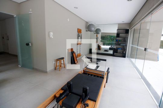 Área comum - Sala de Pilates de apartamento para alugar com 4 quartos, 278m² em Jardim Fonte do Morumbi, São Paulo