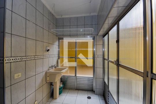 Área de Serviço de casa à venda com 3 quartos, 165m² em Parque Renato Maia, Guarulhos