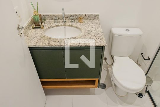 Banheiro da Suíte de apartamento à venda com 2 quartos, 66m² em Sumarezinho, São Paulo