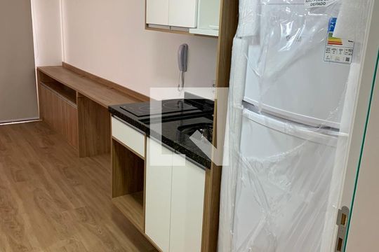 Cozinha de kitnet/studio à venda com 1 quarto, 27m² em República, São Paulo