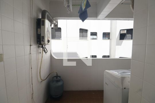 Área de Serviço de apartamento para alugar com 3 quartos, 127m² em Enseada, Guarujá