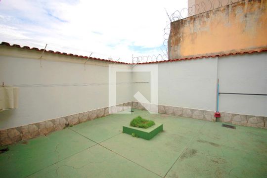 Área comum de casa à venda com 5 quartos, 360m² em Ipiranga, Belo Horizonte