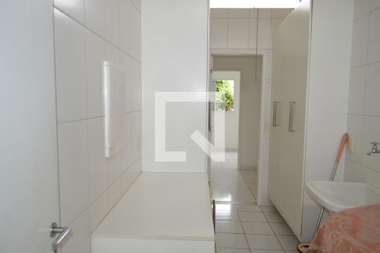 Área de Serviço de casa à venda com 4 quartos, 209m² em Jardim da Gloria, São Paulo