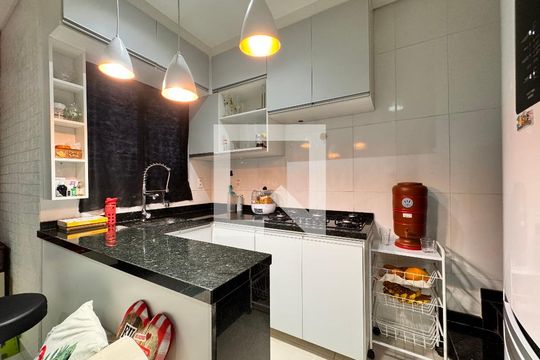Cozinha de apartamento à venda com 2 quartos, 100m² em Jardim das Maravilhas, Santo André