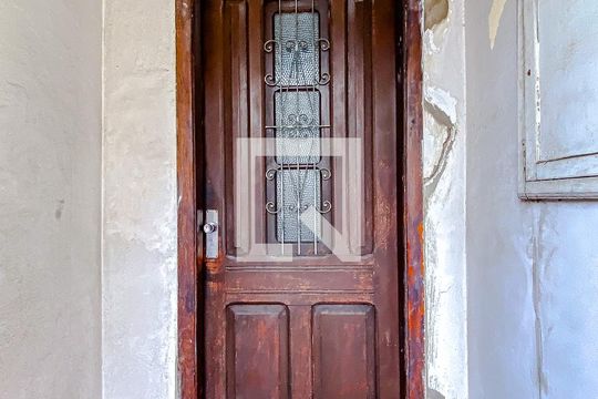 Hall de entrada de casa para alugar com 2 quartos, 215m² em Vila Bertioga, São Paulo