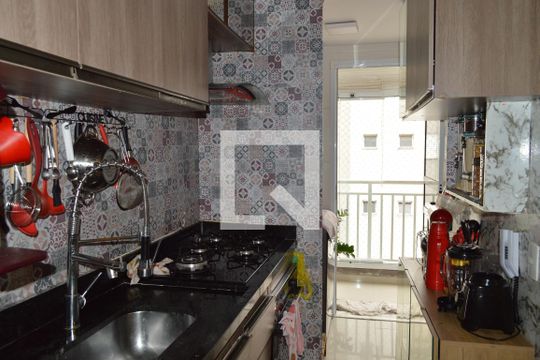 Cozinha de apartamento à venda com 1 quarto, 55m² em Vila Independência, São Paulo