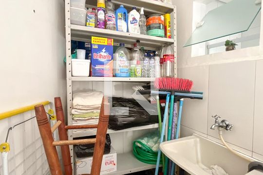 Área de Serviço de casa à venda com 2 quartos, 250m² em Vila Pereira Cerca, São Paulo