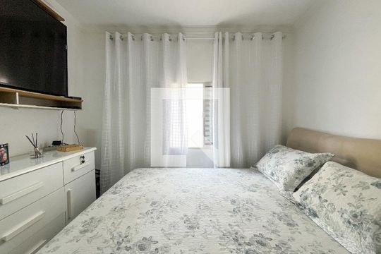 Suíte de casa à venda com 2 quartos, 250m² em Vila Pereira Cerca, São Paulo