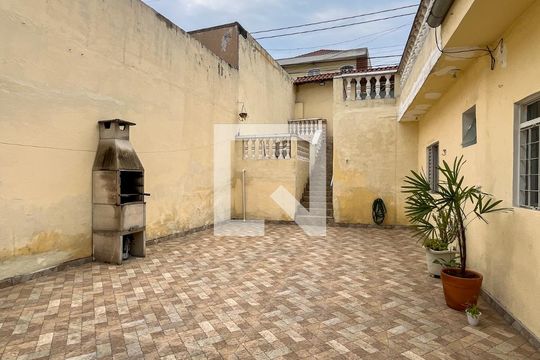 Quintal de casa à venda com 2 quartos, 250m² em Vila Pereira Cerca, São Paulo