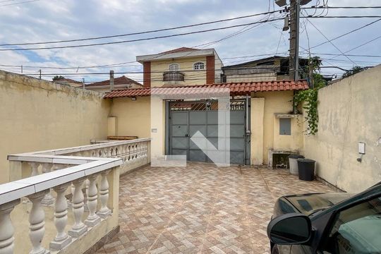 Garagem de casa à venda com 2 quartos, 250m² em Vila Pereira Cerca, São Paulo