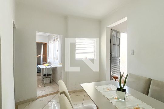 Sala de Jantar de casa à venda com 2 quartos, 250m² em Vila Pereira Cerca, São Paulo