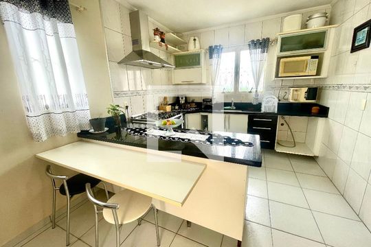 Cozinha de casa à venda com 3 quartos, 256m² em Jardim Sao Vicente, Jundiaí