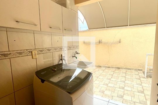 Área de Serviço de casa à venda com 3 quartos, 256m² em Jardim Sao Vicente, Jundiaí