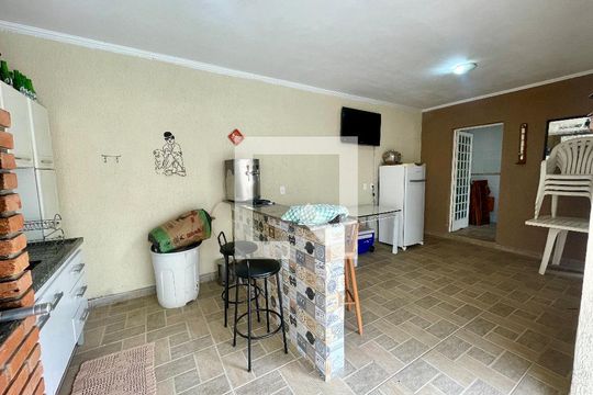 Churrasqueira de casa à venda com 3 quartos, 256m² em Jardim Sao Vicente, Jundiaí