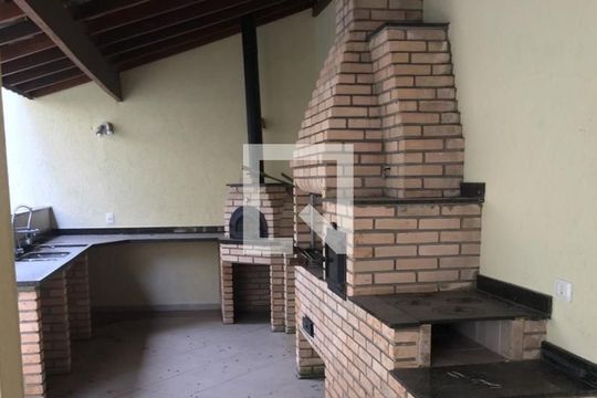 Churrasqueira de casa à venda com 6 quartos, 200m² em Jardim da Saúde, São Paulo