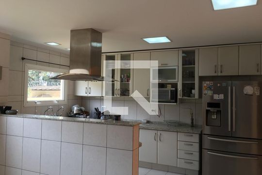Cozinha de casa à venda com 6 quartos, 200m² em Jardim da Saúde, São Paulo