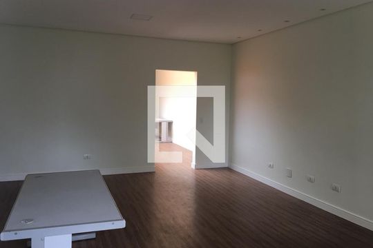 Casa à venda com 6 quartos, 200m² em Jardim da Saúde, São Paulo