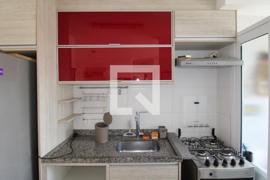 Cozinha de apartamento para alugar com 2 quartos, 50m² em Limão, São Paulo