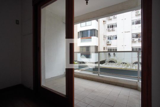 Sala - Varanda de apartamento à venda com 3 quartos, 90m² em Mont’serrat, Porto Alegre