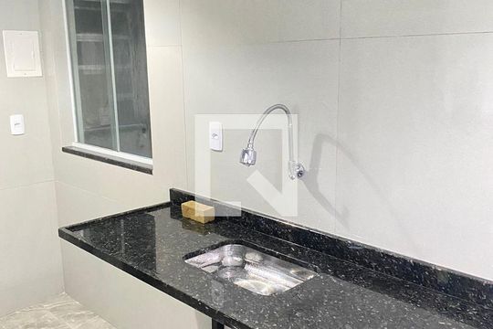 Cozinha de apartamento para alugar com 1 quarto, 60m² em Recreio dos Bandeirantes, Rio de Janeiro