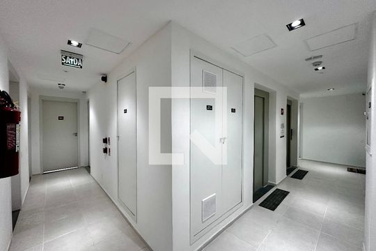 Hall Apartamento de apartamento para alugar com 1 quarto, 32m² em Jardim Aeroporto, São Paulo