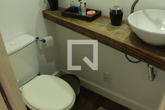 Banheiro de casa à venda com 3 quartos, 120m² em Jardim Itu, Porto Alegre
