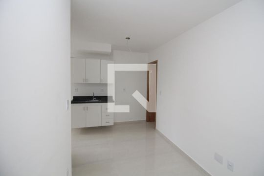 Sala de TV de apartamento à venda com 2 quartos, 41m² em Vila Carrão, São Paulo
