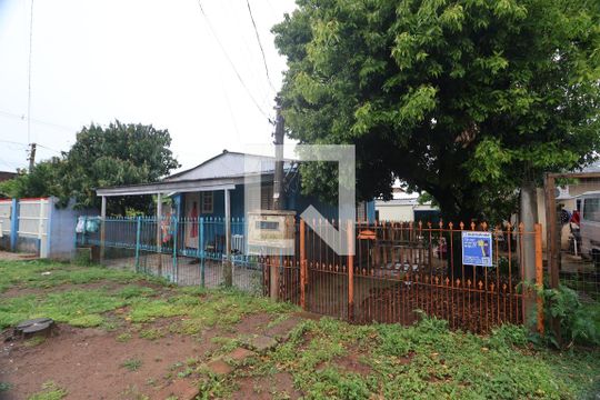 Fachada de casa para alugar com 1 quarto, 130m² em Harmonia, Canoas