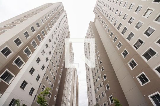 Condomínio - Fachada  de apartamento para alugar com 2 quartos, 40m² em Tatuapé, São Paulo