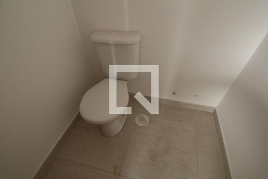 Banheiro suíte 1 de apartamento à venda com 4 quartos, 198m² em Vila Suzana, São Paulo