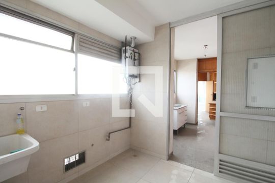 Área de Serviço de apartamento à venda com 4 quartos, 198m² em Vila Suzana, São Paulo