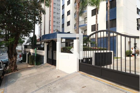 Fachada do Prédio de apartamento à venda com 2 quartos, 60m² em Perdizes, São Paulo