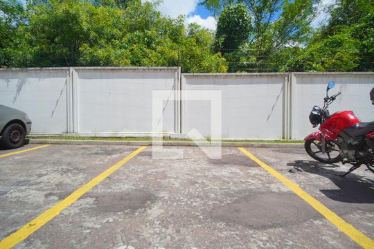 Garagem de apartamento à venda com 2 quartos, 42m² em Morro Santana, Porto Alegre