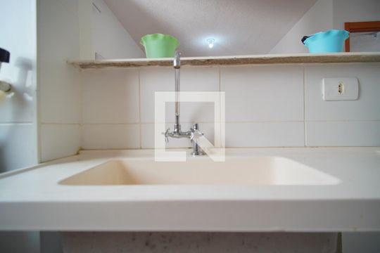 Cozinha de apartamento à venda com 2 quartos, 42m² em Morro Santana, Porto Alegre