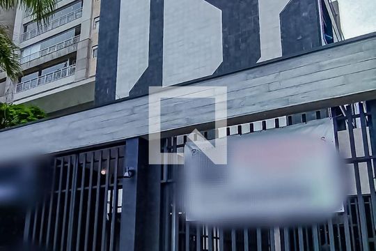Fachada de casa à venda com 2 quartos, 146m² em Vila Alexandria, São Paulo