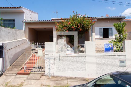 FACHADA de casa à venda com 2 quartos, 197m² em Jardim Santana, Campinas