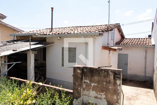 Quintal de casa à venda com 2 quartos, 197m² em Jardim Santana, Campinas