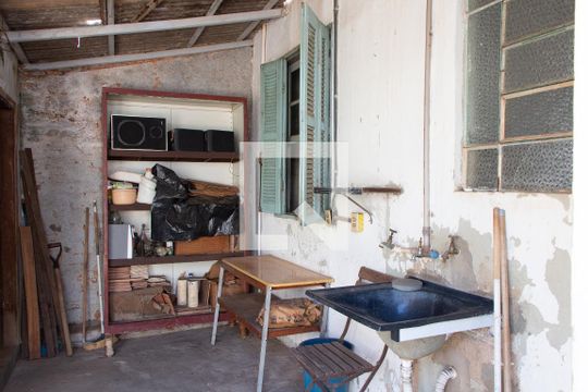 ÁREA DE SERVIÇO de casa à venda com 2 quartos, 197m² em Jardim Santana, Campinas
