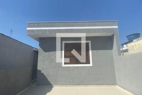 Área Externa de casa à venda com 3 quartos, 132m² em Jardim Soraia, São Paulo