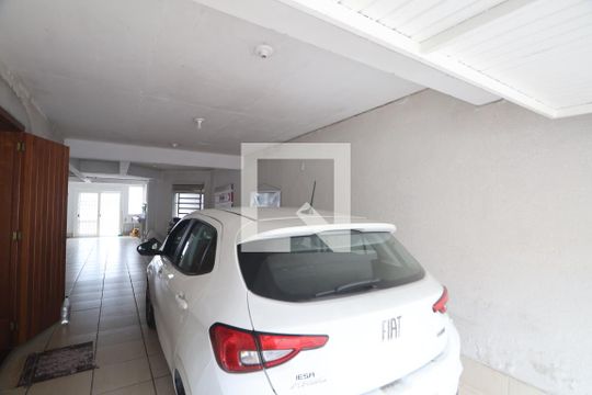 Garagem de casa à venda com 3 quartos, 245m² em Centro, Canoas