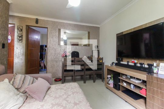 Sala de apartamento para alugar com 2 quartos, 54m² em Conjunto Residencial José Bonifácio, São Paulo