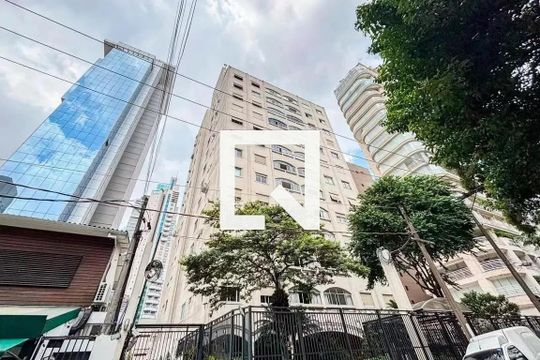 Fachada de apartamento à venda com 3 quartos, 123m² em Itaim Bibi, São Paulo