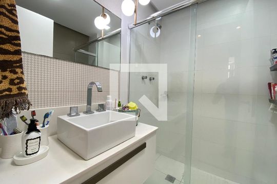 Banheiro do Quarto 1 de apartamento à venda com 4 quartos, 190m² em Méier, Rio de Janeiro