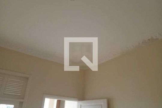 Apartamento para alugar com 2 quartos, 64m² em Vista Alegre, Rio de Janeiro