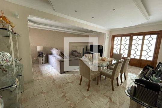 Casa à venda com 3 quartos, 173m² em Taquara, Rio de Janeiro