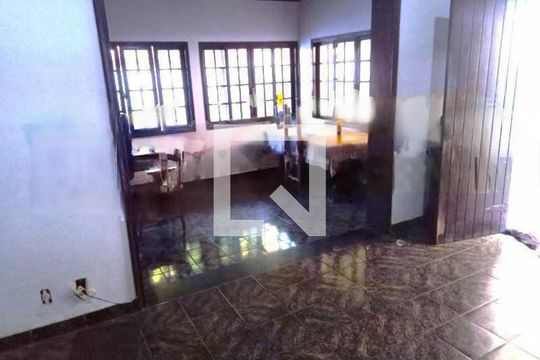 Sala de casa à venda com 3 quartos, 177m² em Anil, Rio de Janeiro