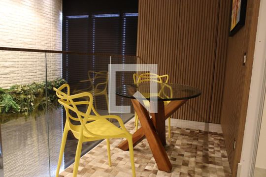 Suíte de apartamento para alugar com 1 quarto, 77m² em Jardim Goiás, Goiânia
