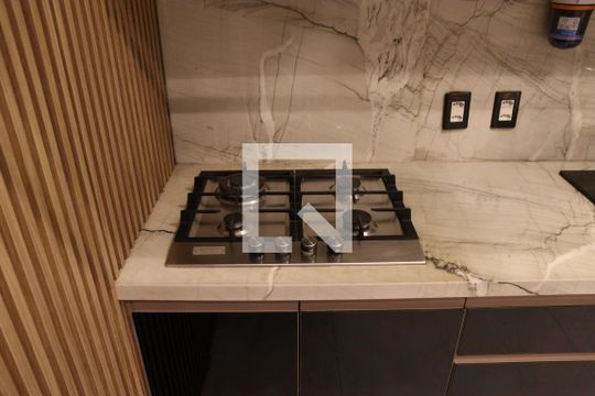 Sala e Cozinha de apartamento para alugar com 1 quarto, 77m² em Jardim Goiás, Goiânia